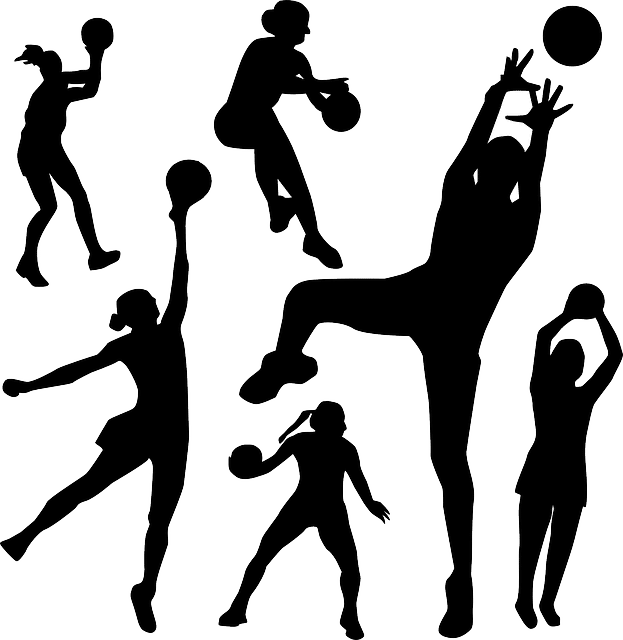 كرة السلة من  تمارين الطول للأطفال قصار القامة